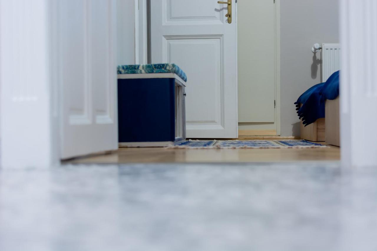 Ekszerdoboz Apartman Egerアパートメント エクステリア 写真