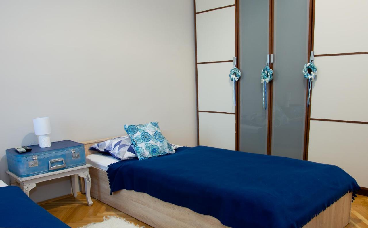 Ekszerdoboz Apartman Egerアパートメント エクステリア 写真